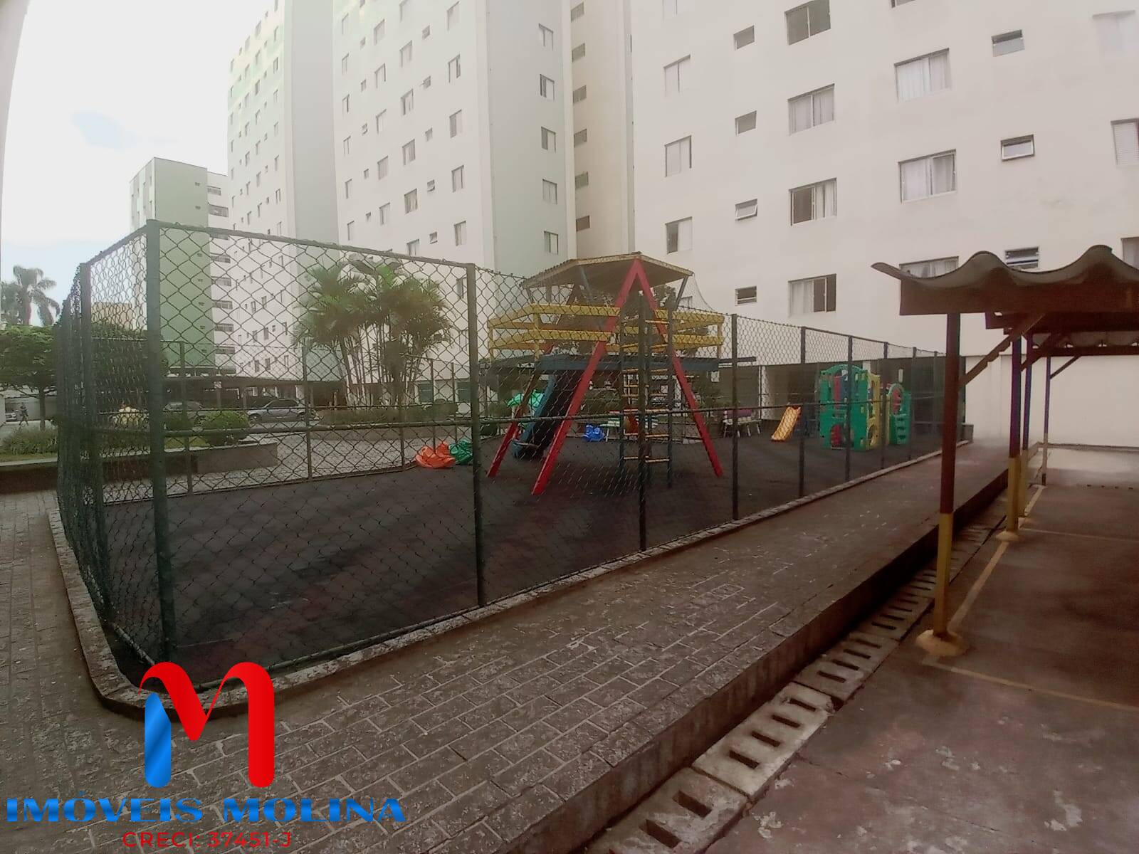 Apartamento à venda com 1 quarto, 57m² - Foto 32