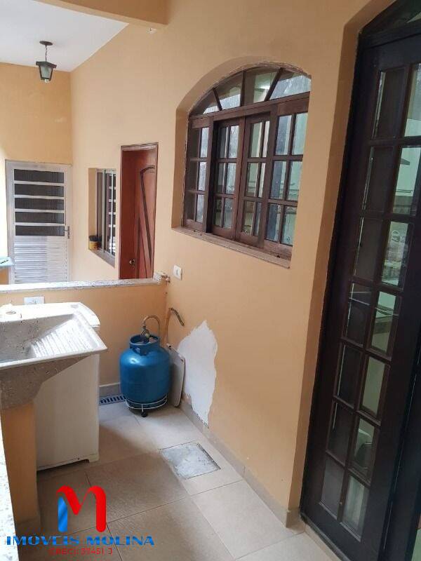 Sobrado à venda e aluguel com 3 quartos, 180m² - Foto 12