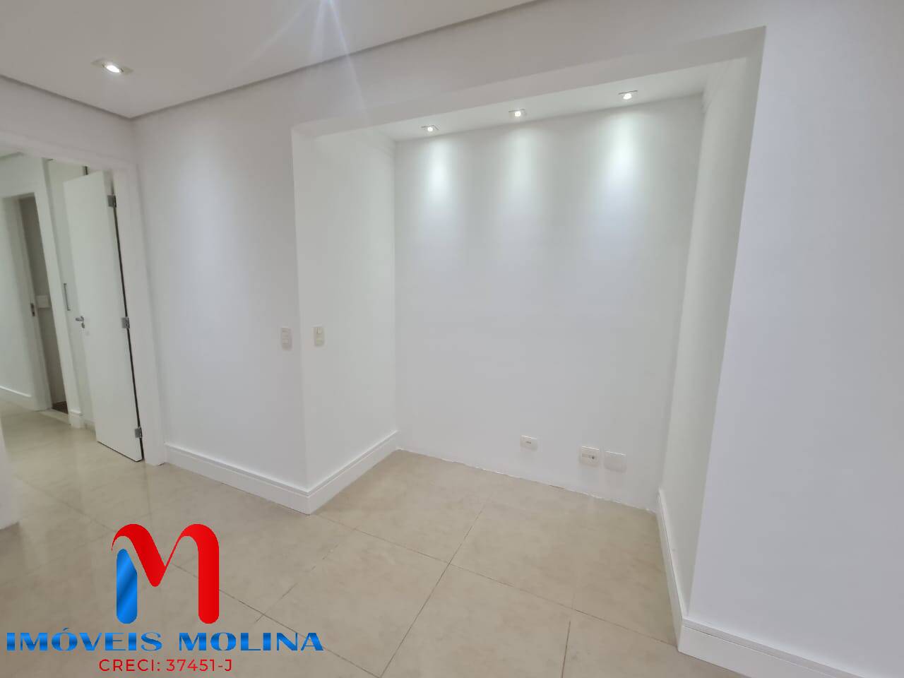 Apartamento à venda com 3 quartos, 172m² - Foto 9