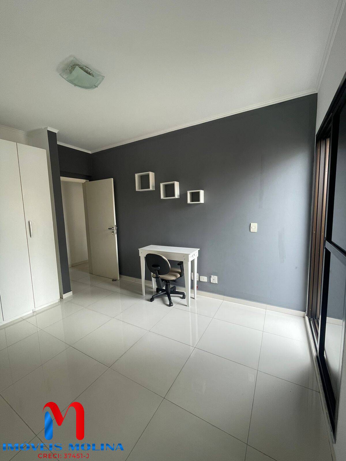 Apartamento à venda com 3 quartos, 131m² - Foto 5