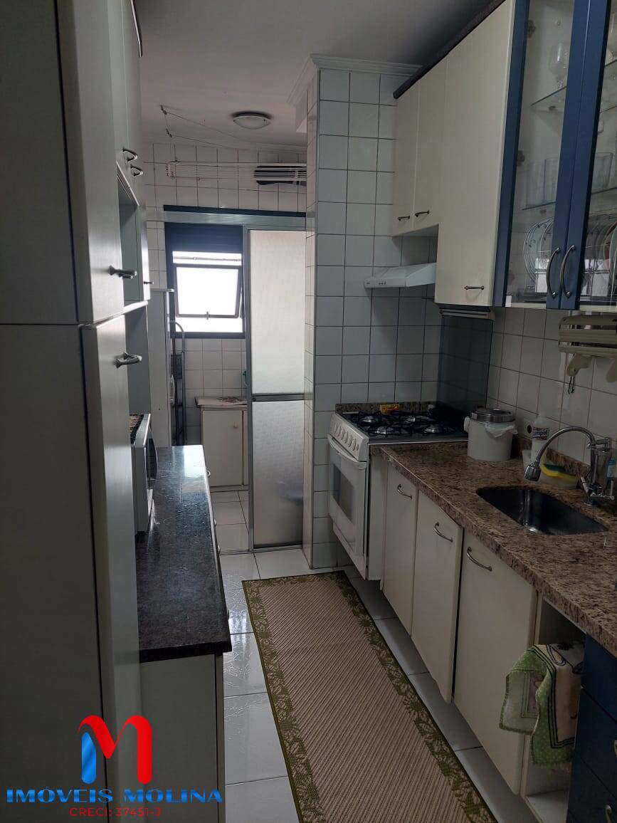 Apartamento à venda com 2 quartos, 79m² - Foto 7