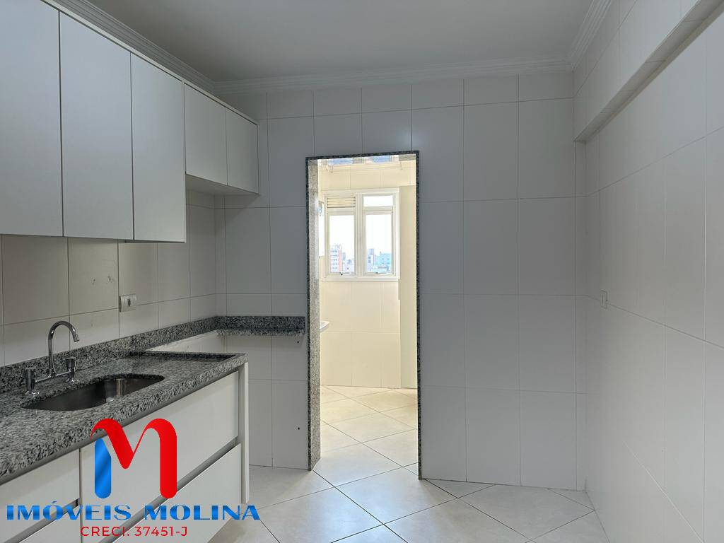 Apartamento à venda com 3 quartos, 90m² - Foto 3