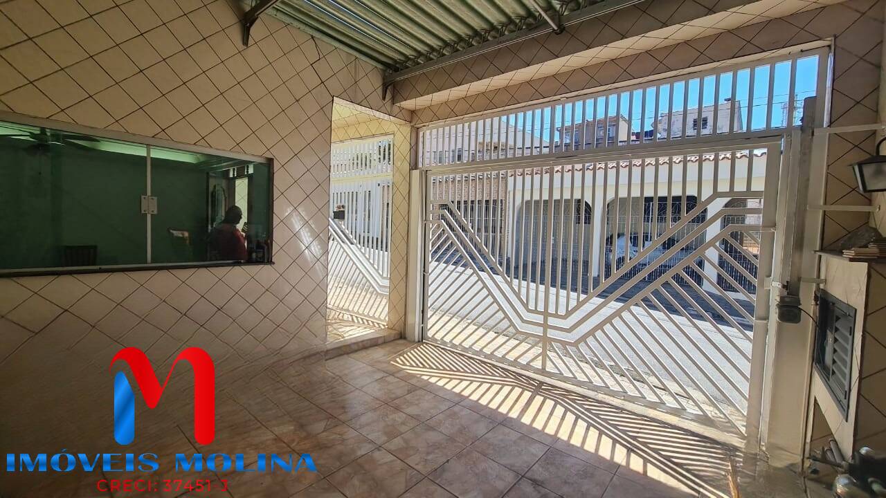 Casa à venda com 2 quartos, 160m² - Foto 1