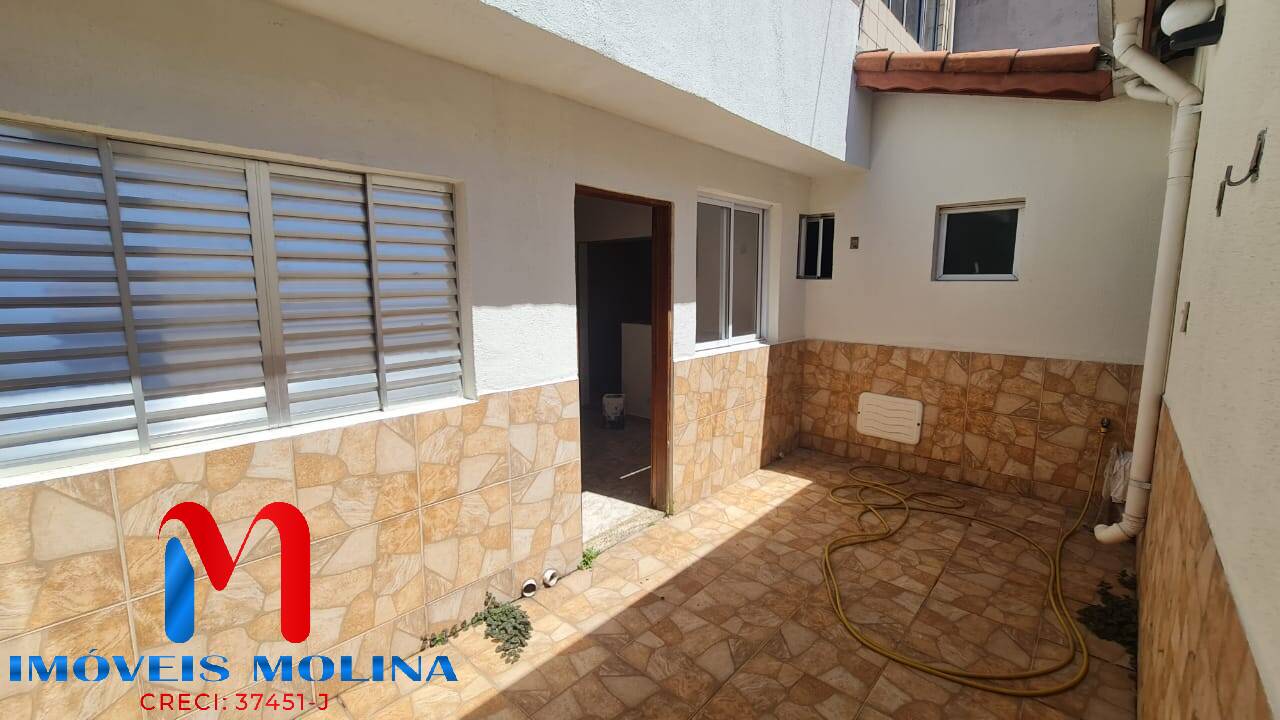 Casa à venda com 2 quartos, 160m² - Foto 7