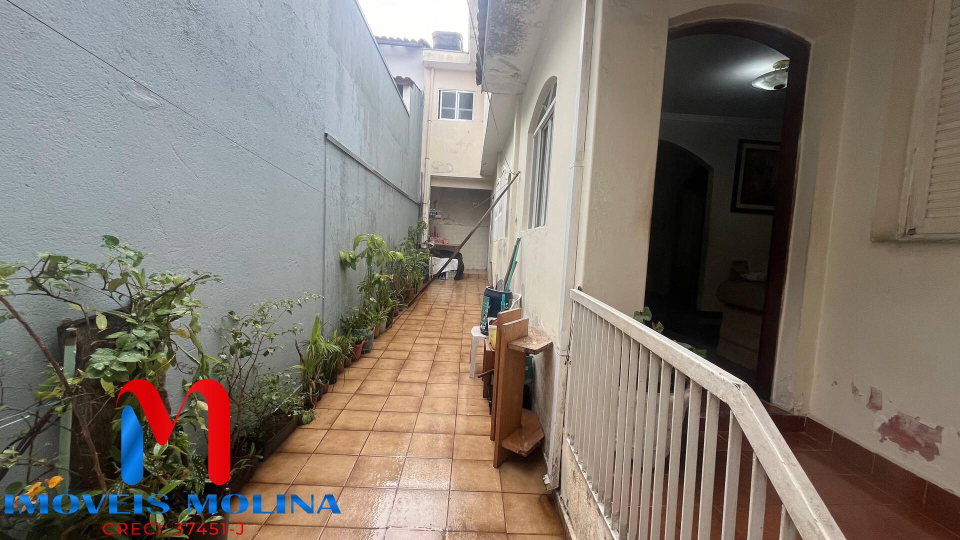 Casa à venda com 4 quartos, 195m² - Foto 1