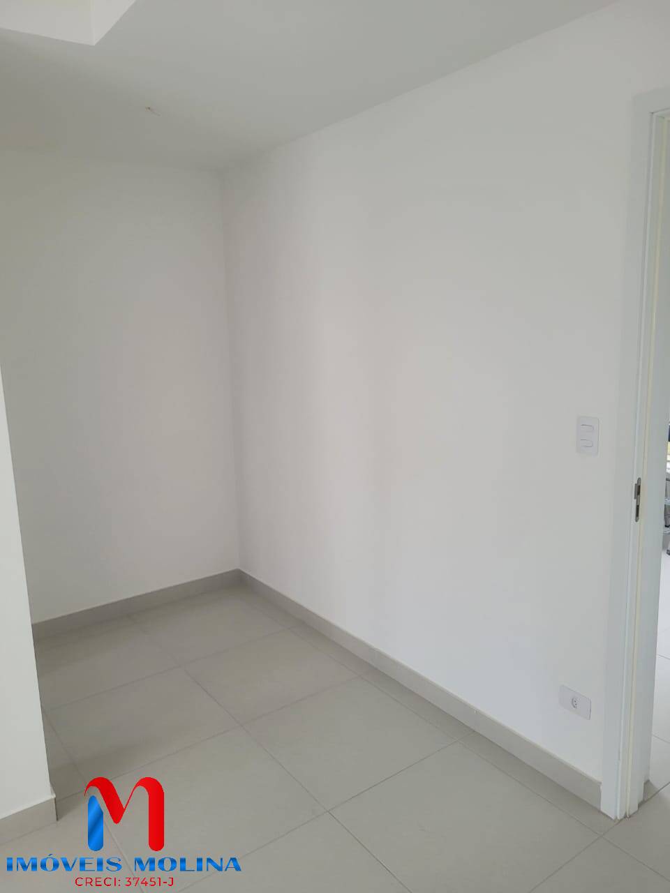 Apartamento à venda com 3 quartos, 95m² - Foto 8