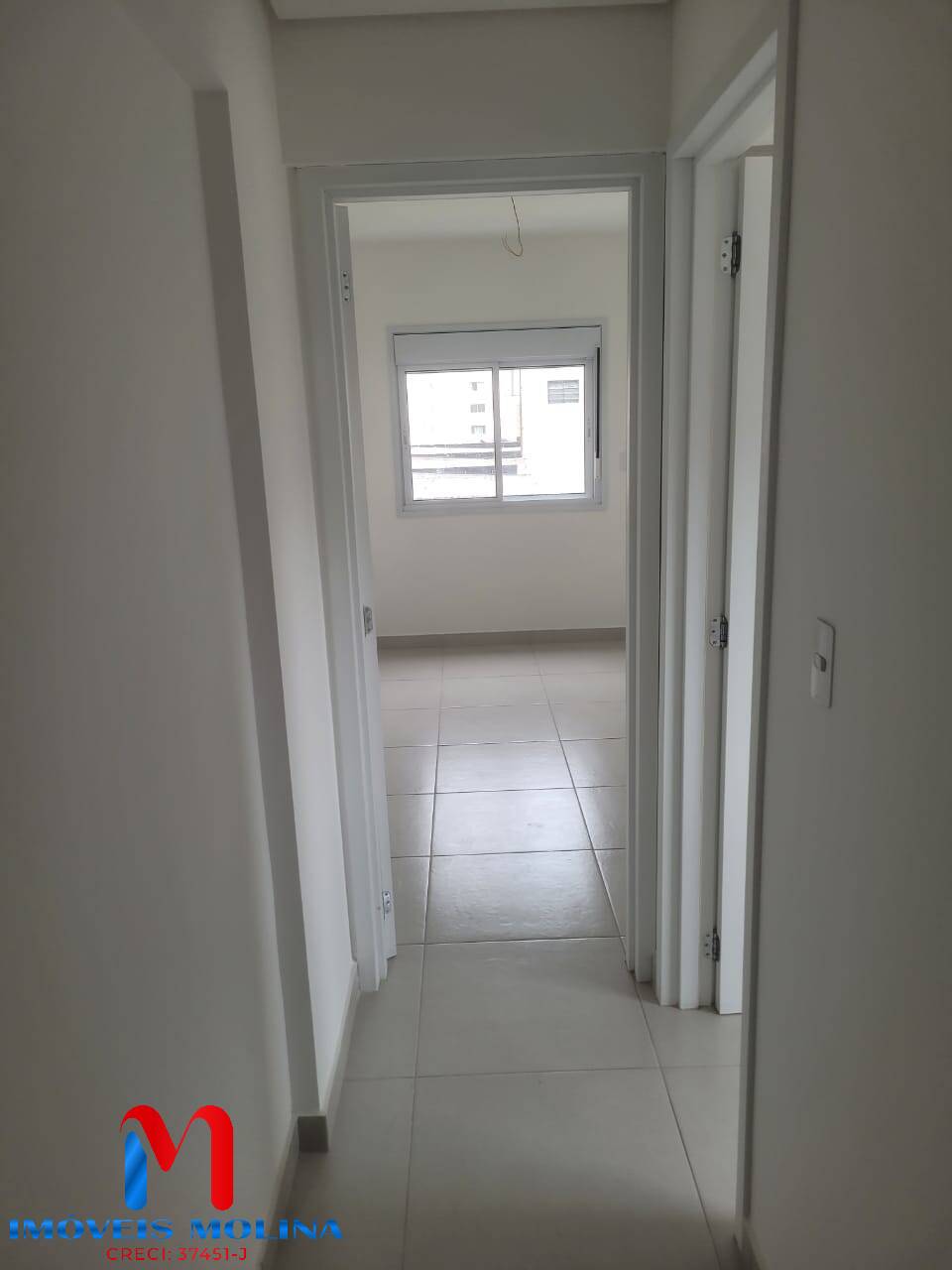 Apartamento à venda com 3 quartos, 95m² - Foto 9