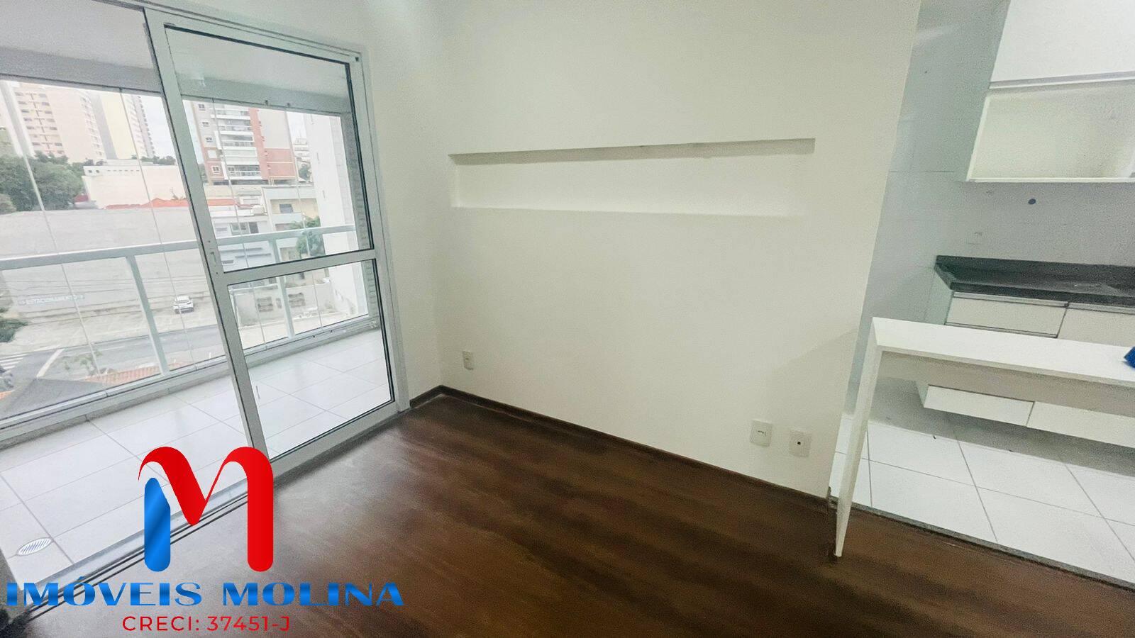 Apartamento à venda com 3 quartos, 80m² - Foto 4