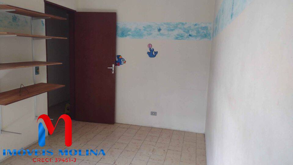 Casa à venda com 2 quartos, 180m² - Foto 3