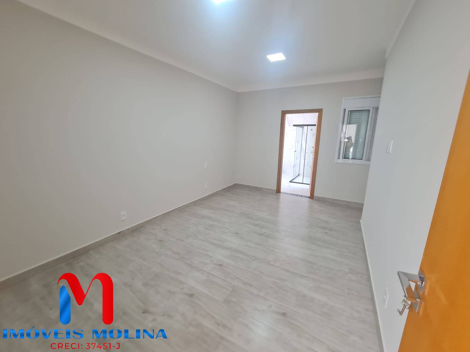 Sobrado à venda com 3 quartos, 300m² - Foto 14