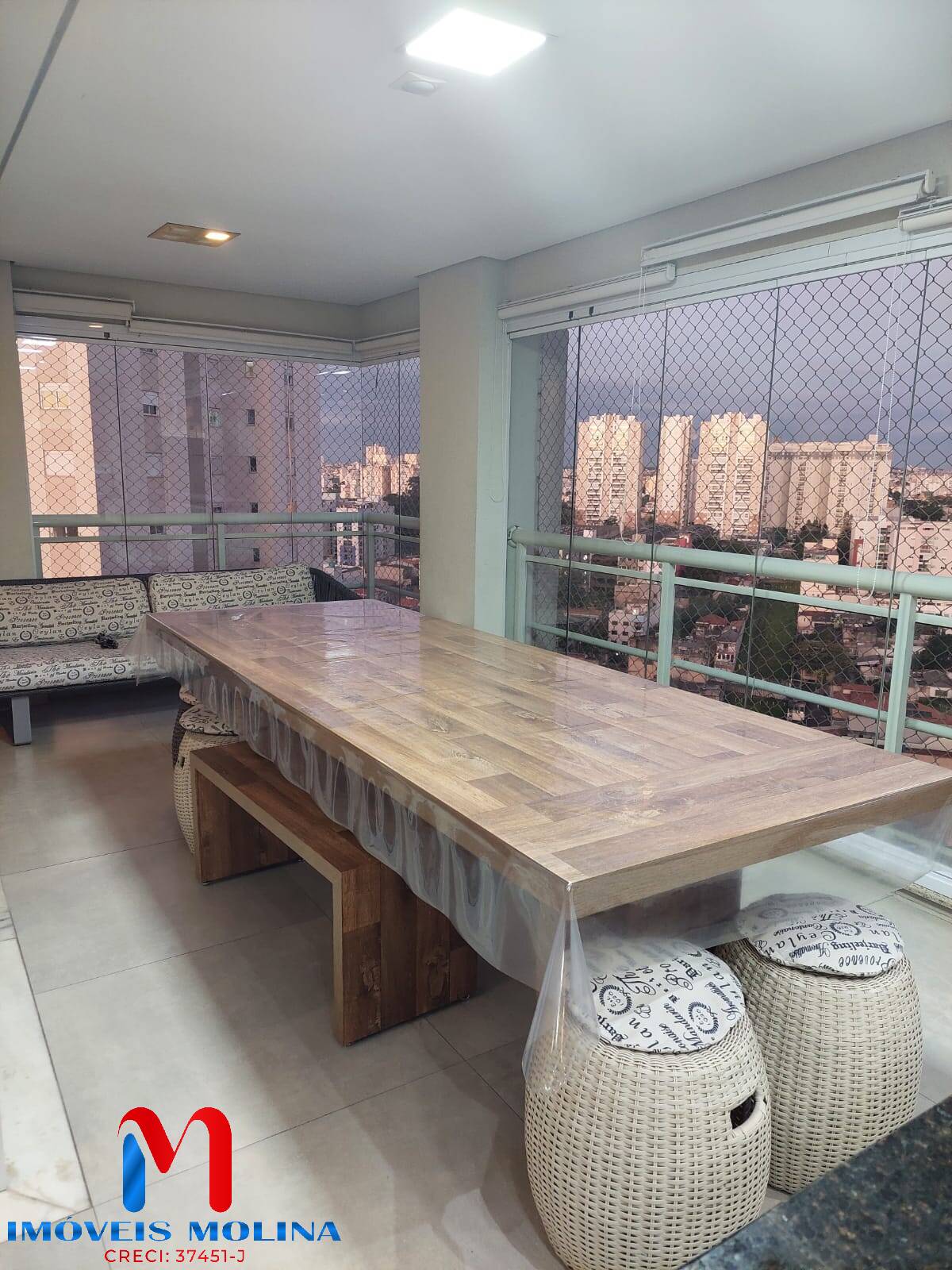 Apartamento à venda com 3 quartos, 186m² - Foto 1