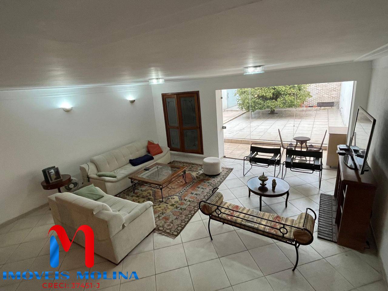 Sobrado à venda com 3 quartos, 364m² - Foto 1