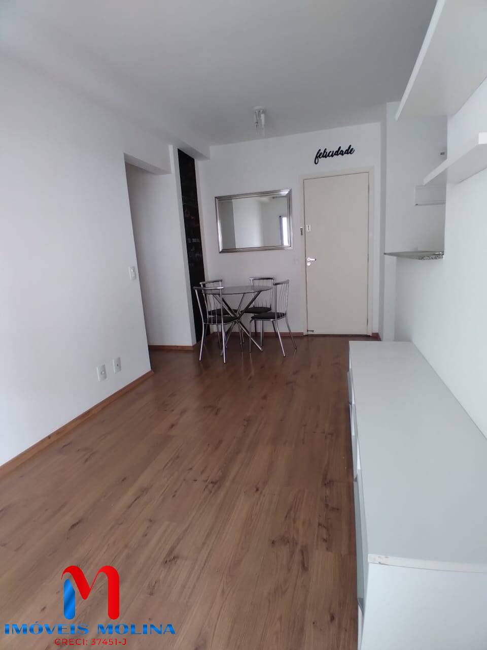 Apartamento à venda com 2 quartos, 60m² - Foto 4