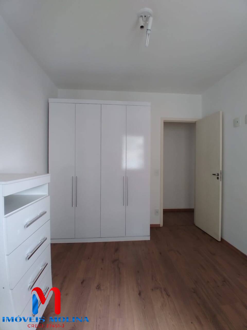 Apartamento à venda com 2 quartos, 60m² - Foto 14