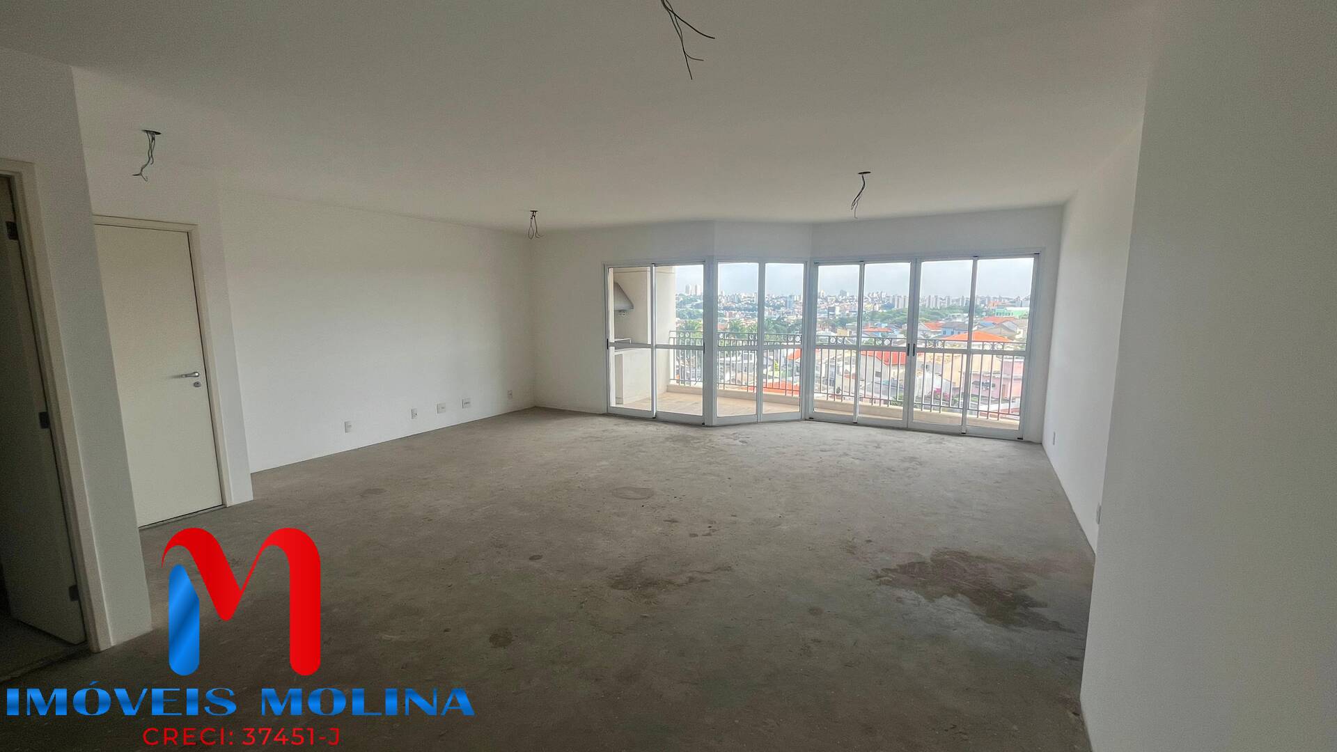 Apartamento à venda com 4 quartos, 178m² - Foto 1