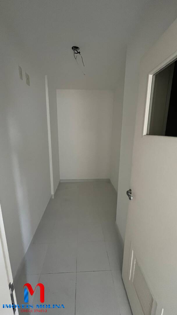 Apartamento à venda com 4 quartos, 178m² - Foto 11