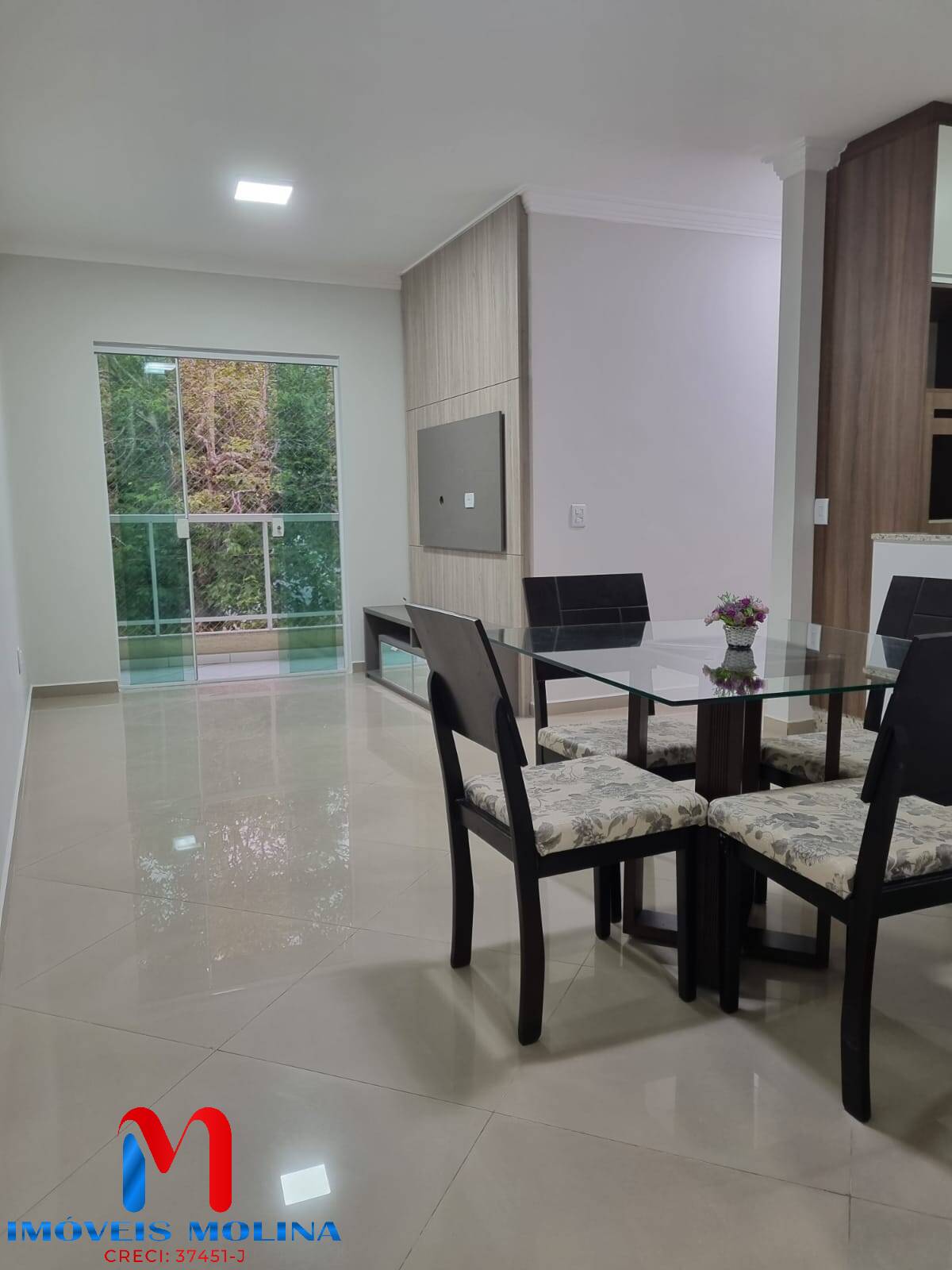 Apartamento à venda com 2 quartos, 63m² - Foto 5