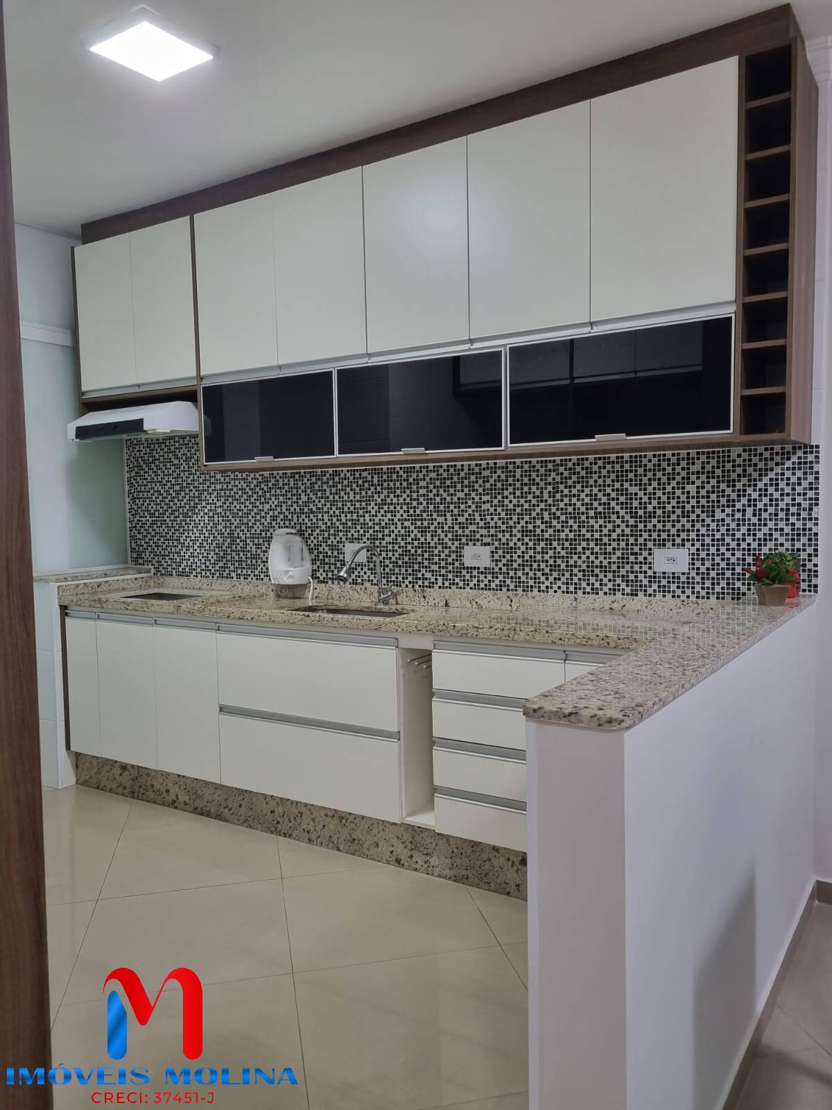 Apartamento à venda com 2 quartos, 63m² - Foto 12