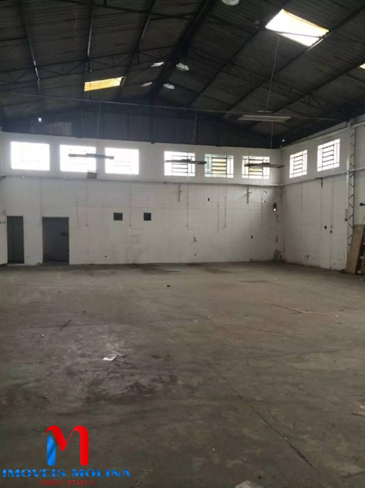 Depósito-Galpão-Armazém para alugar, 698m² - Foto 2