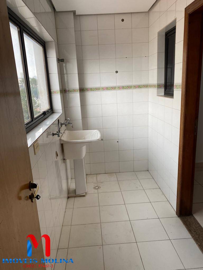 Apartamento à venda com 4 quartos, 143m² - Foto 13