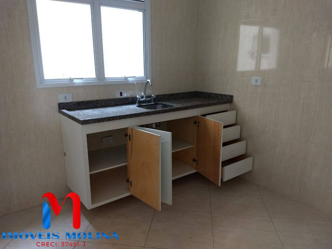 Apartamento à venda com 2 quartos, 70m² - Foto 6