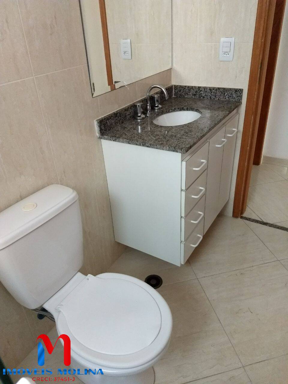 Apartamento à venda com 2 quartos, 70m² - Foto 10