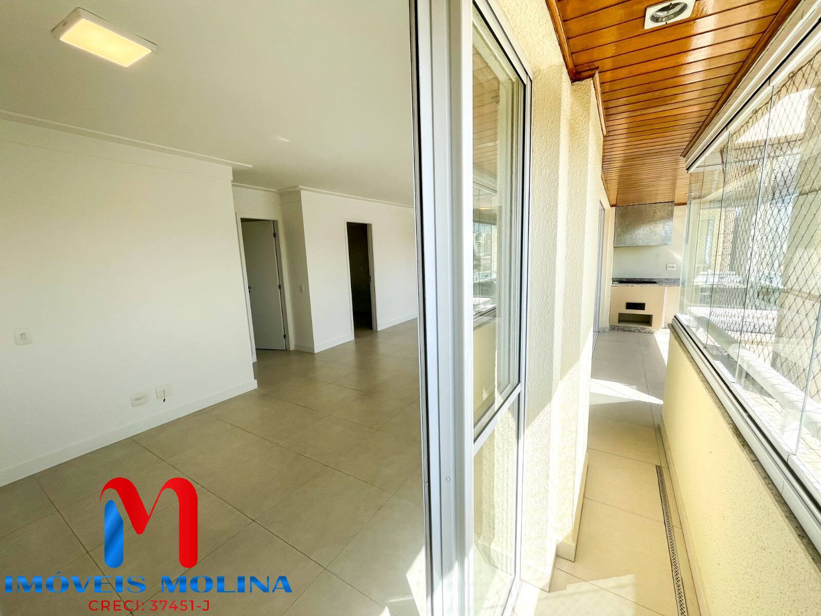 Apartamento à venda com 3 quartos, 128m² - Foto 6