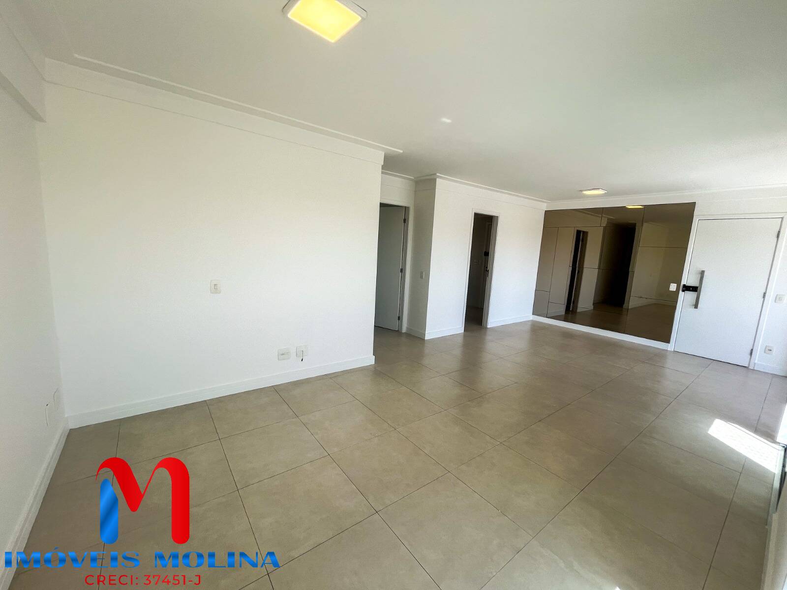 Apartamento à venda com 3 quartos, 128m² - Foto 26