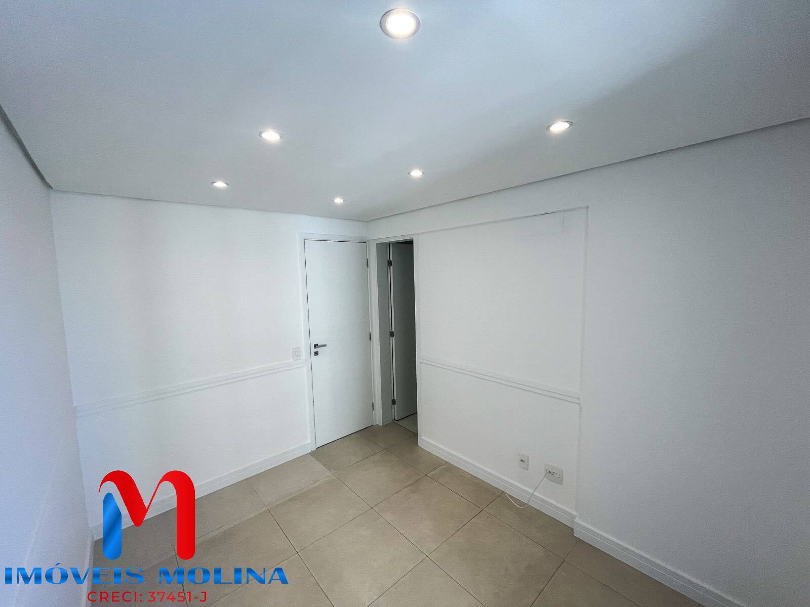 Apartamento à venda com 3 quartos, 128m² - Foto 32