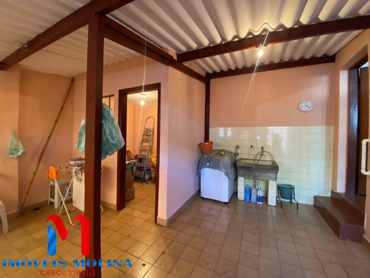 Casa à venda com 4 quartos, 164m² - Foto 2