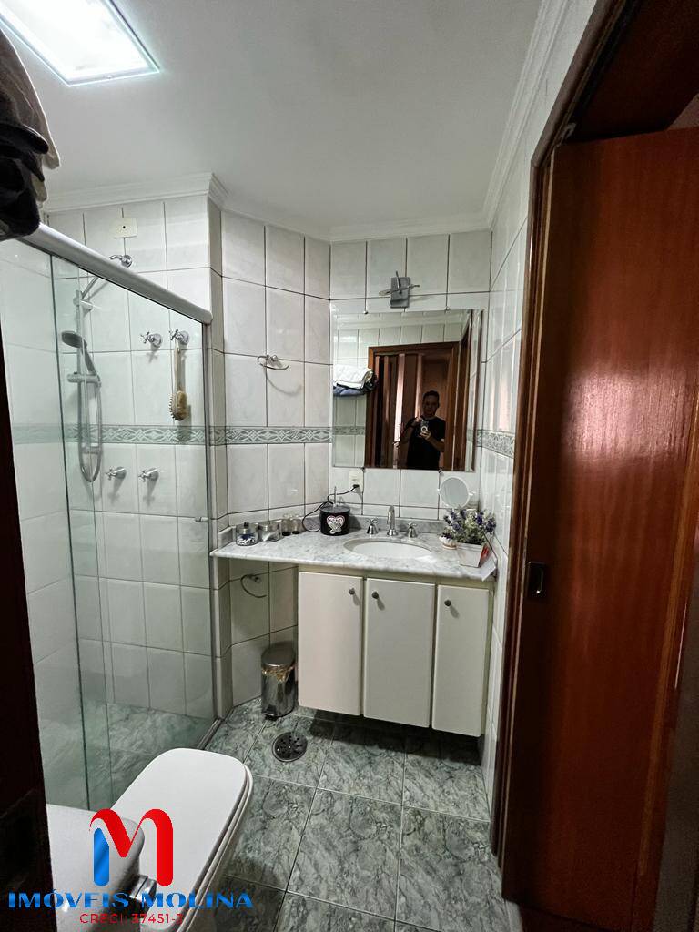 Apartamento à venda com 3 quartos, 117m² - Foto 19