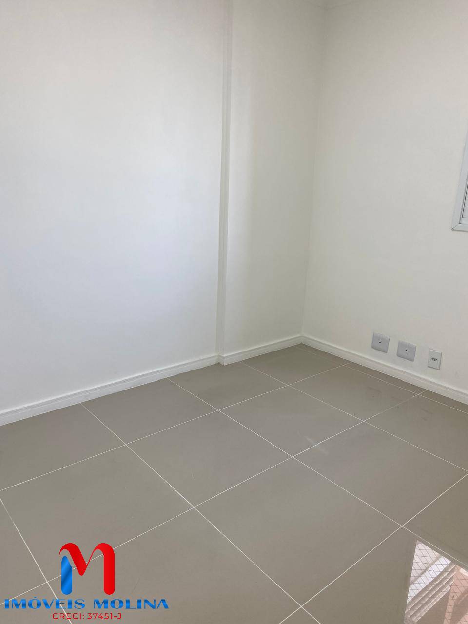 Apartamento à venda com 3 quartos, 54980m² - Foto 4