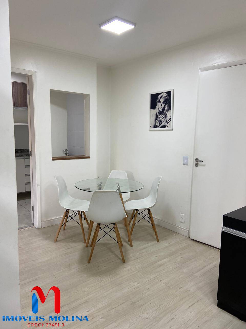 Apartamento à venda com 1 quarto, 41m² - Foto 2