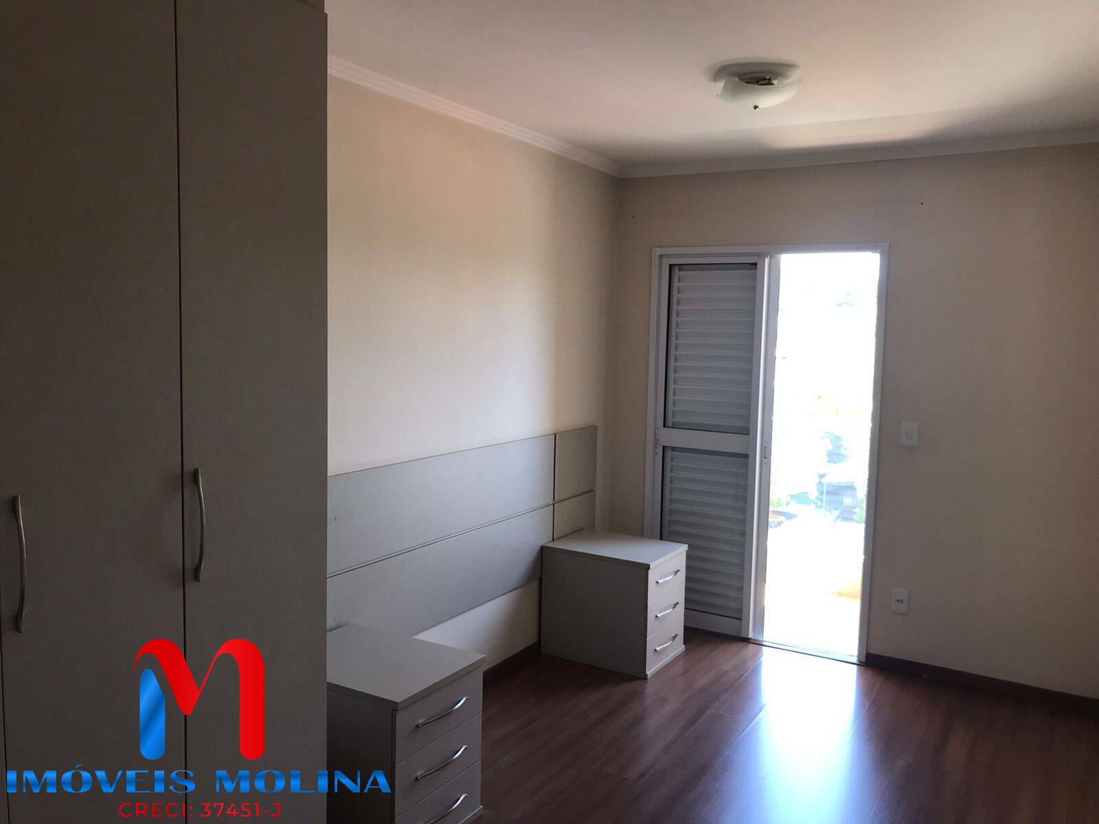 Apartamento à venda com 3 quartos, 82m² - Foto 4