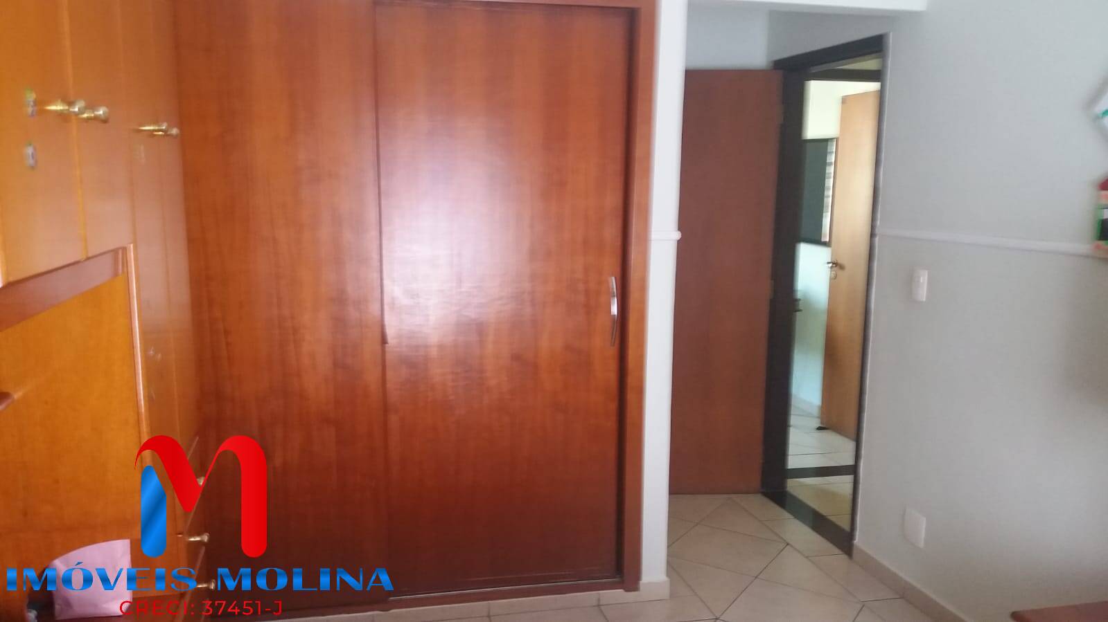 Apartamento à venda com 3 quartos, 140m² - Foto 11