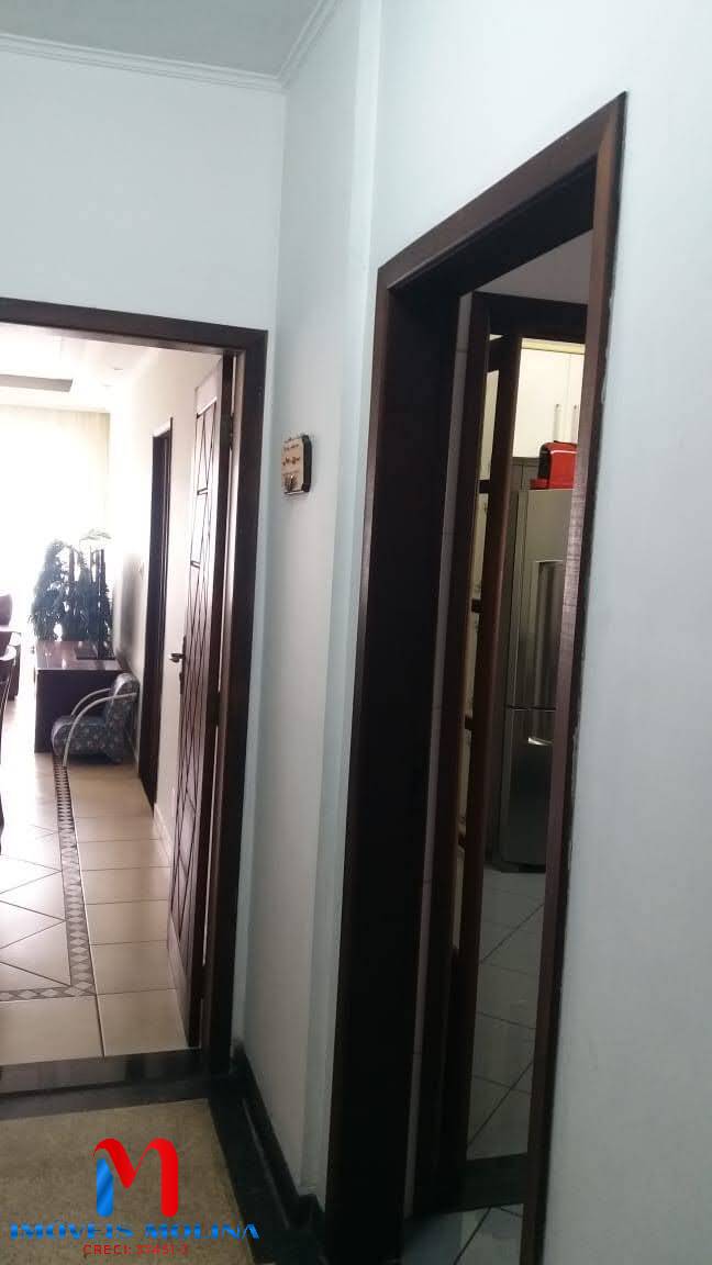 Apartamento à venda com 3 quartos, 140m² - Foto 3