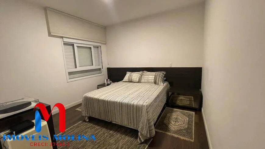 Apartamento à venda com 4 quartos, 234m² - Foto 5