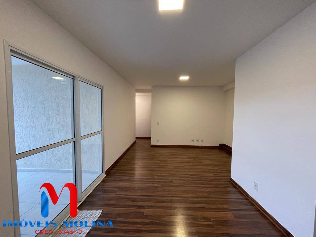 Apartamento à venda com 3 quartos, 98m² - Foto 2