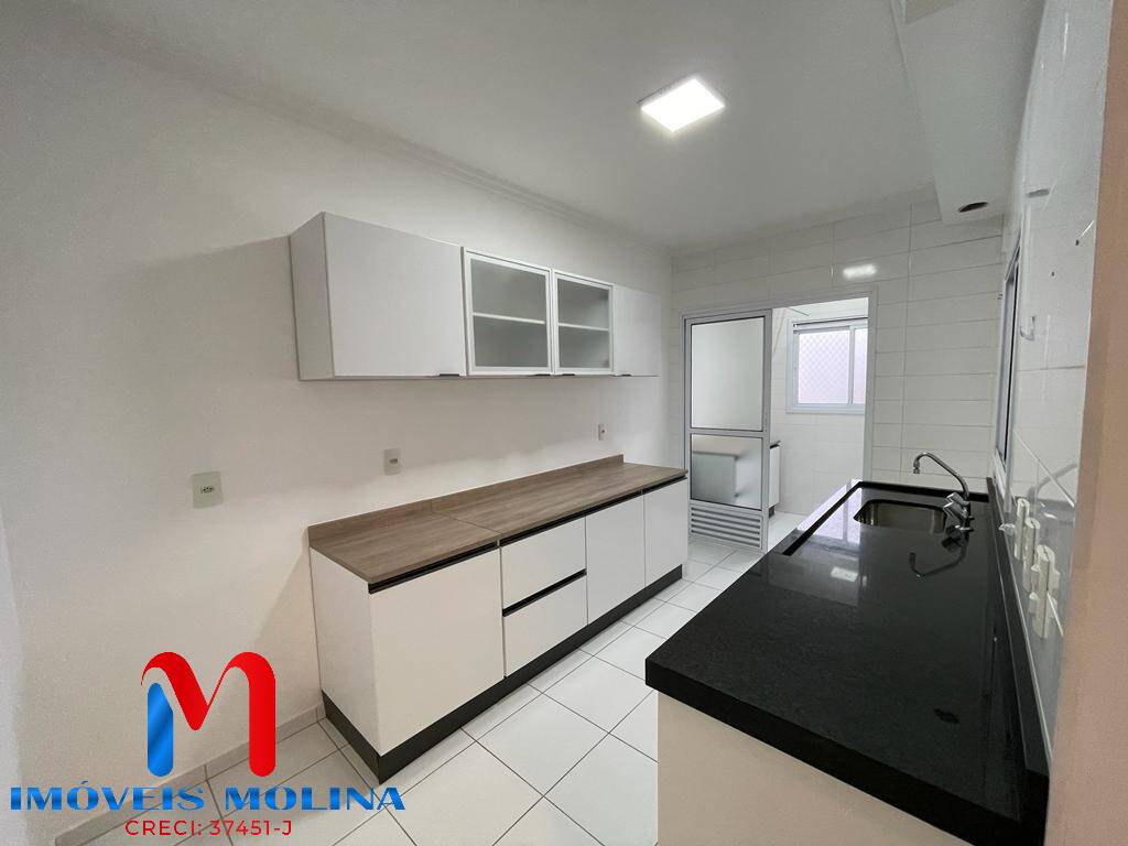 Apartamento à venda com 3 quartos, 98m² - Foto 4