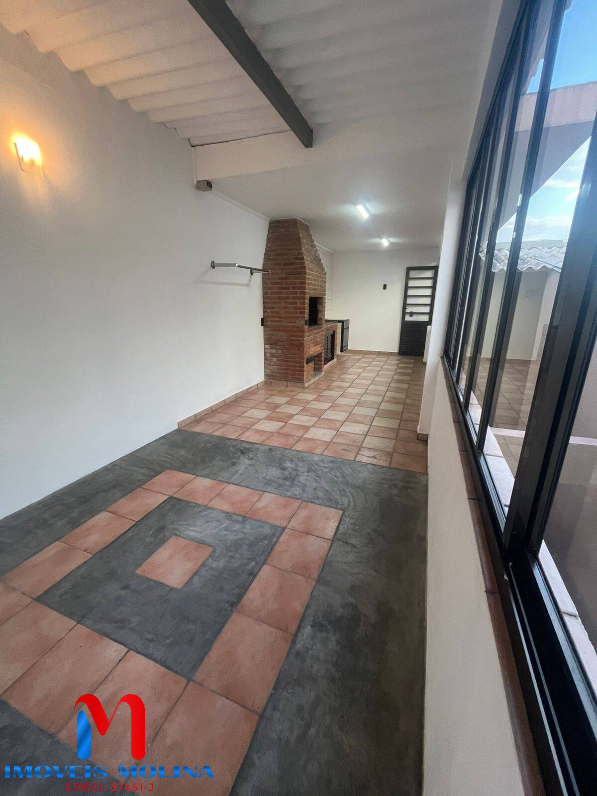 Casa à venda com 2 quartos, 240m² - Foto 6