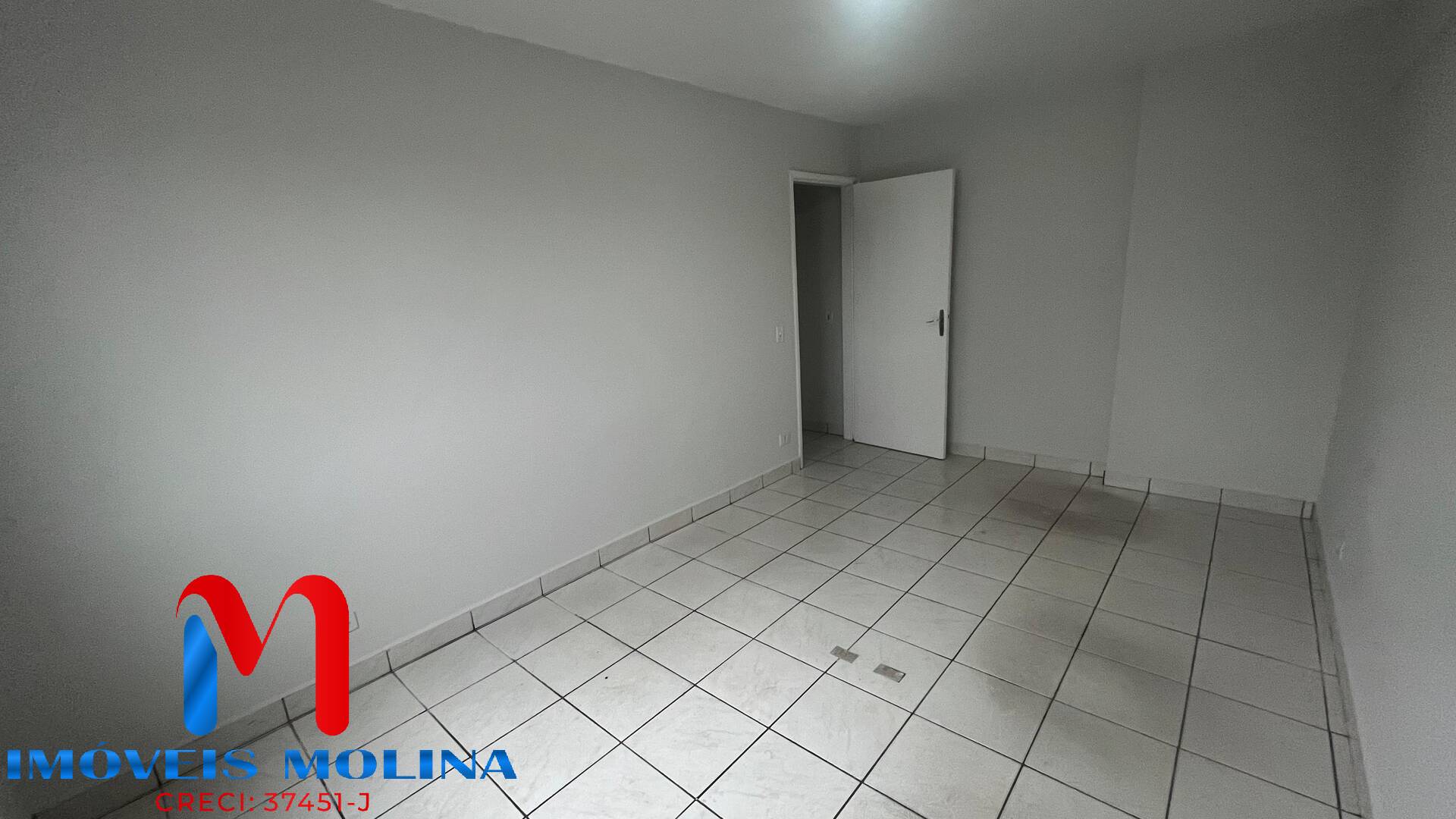 Apartamento para alugar com 2 quartos, 56m² - Foto 4