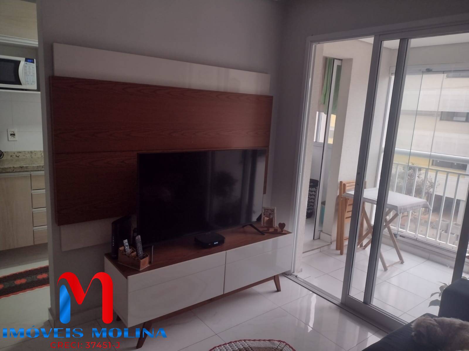 Apartamento à venda com 2 quartos, 65m² - Foto 1