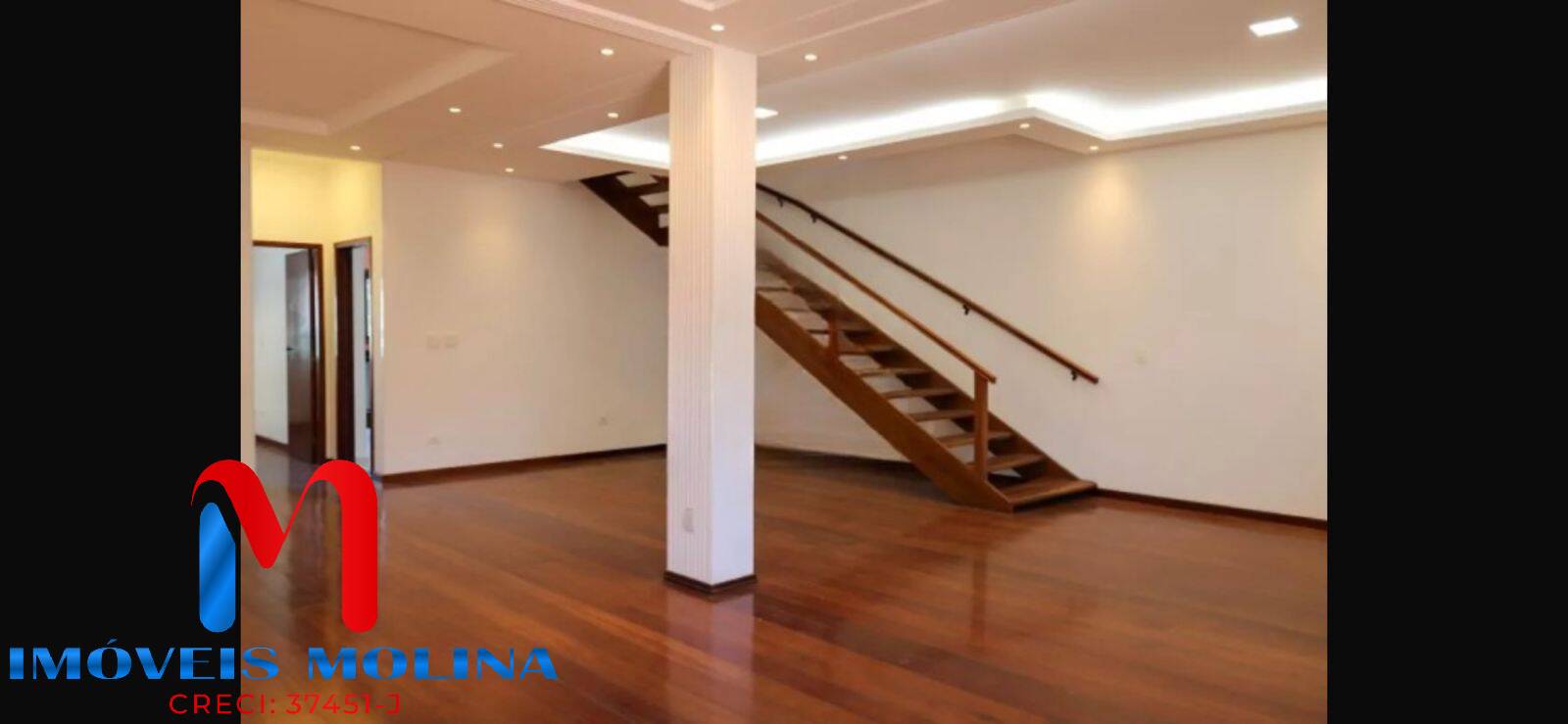 Casa à venda com 3 quartos, 480m² - Foto 2