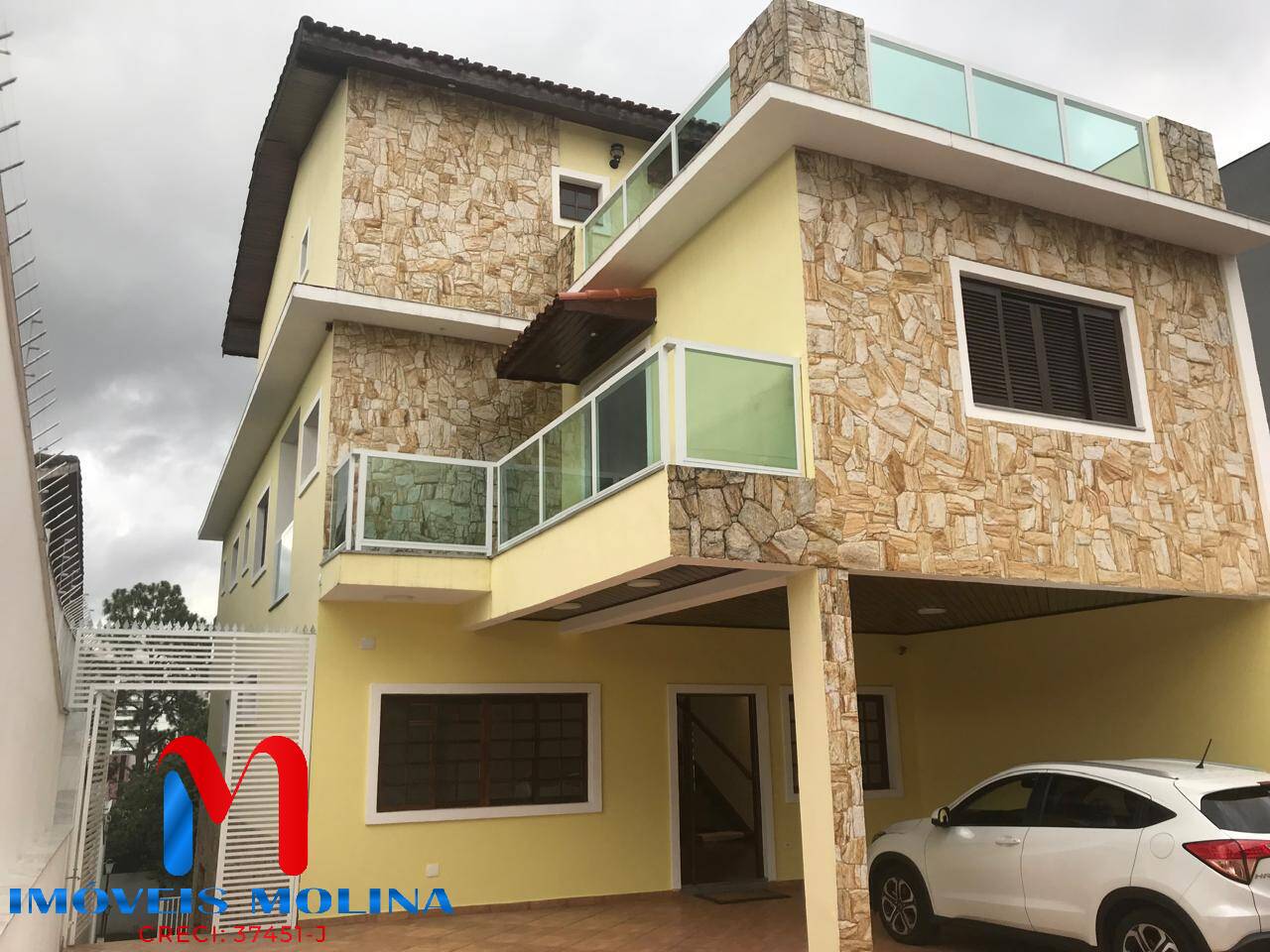 Casa à venda com 3 quartos, 480m² - Foto 1