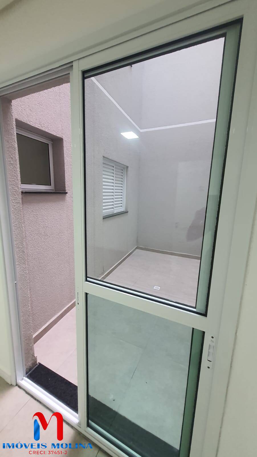 Apartamento à venda com 3 quartos, 76m² - Foto 4