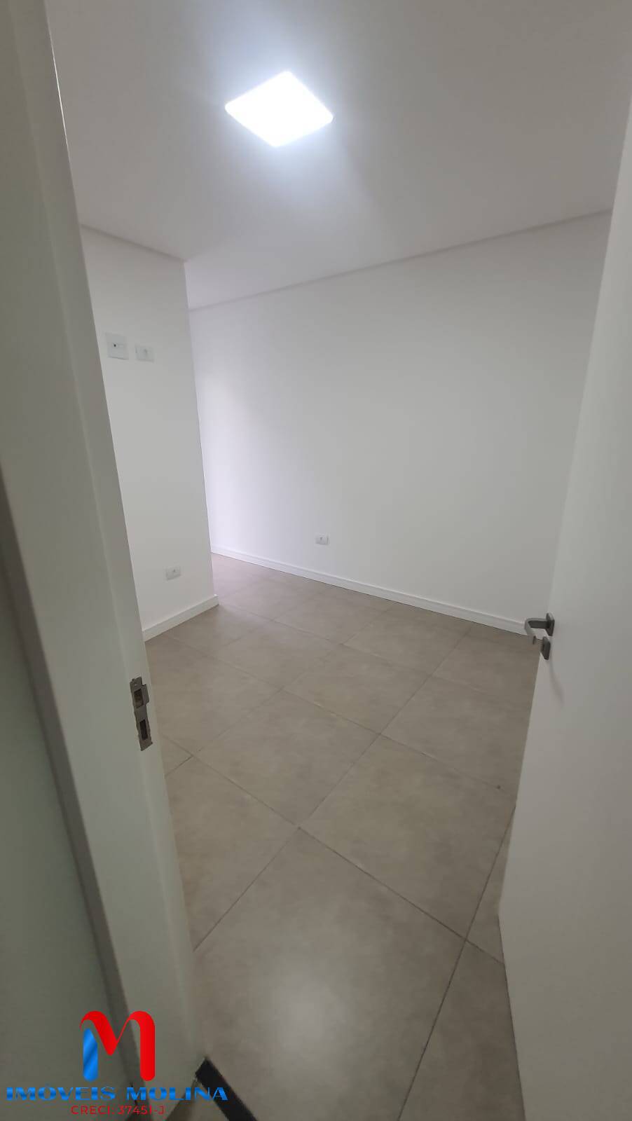 Apartamento à venda com 3 quartos, 76m² - Foto 17