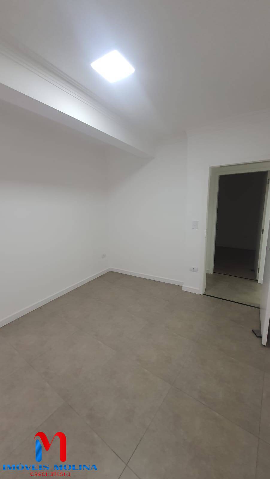 Apartamento à venda com 3 quartos, 150m² - Foto 1