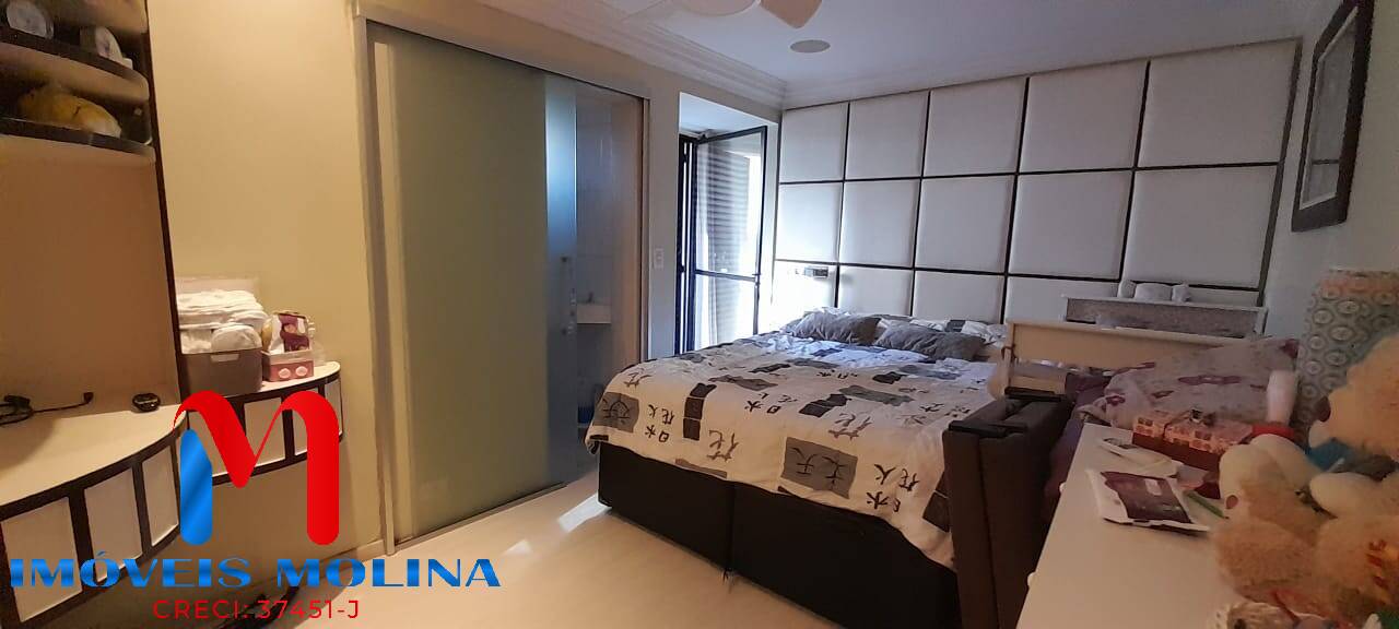 Apartamento à venda com 3 quartos, 156m² - Foto 19