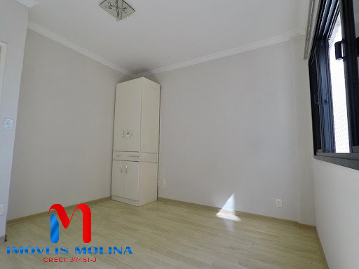 Apartamento à venda com 2 quartos, 72m² - Foto 8