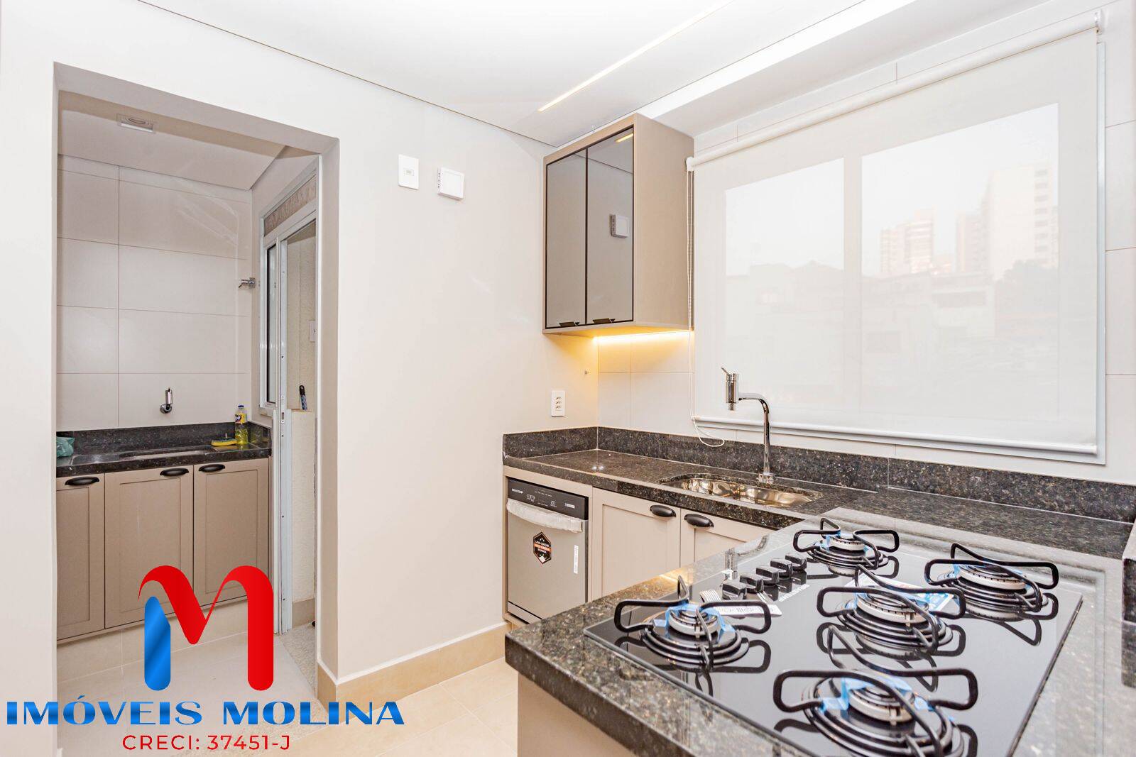 Apartamento à venda com 2 quartos, 83m² - Foto 29